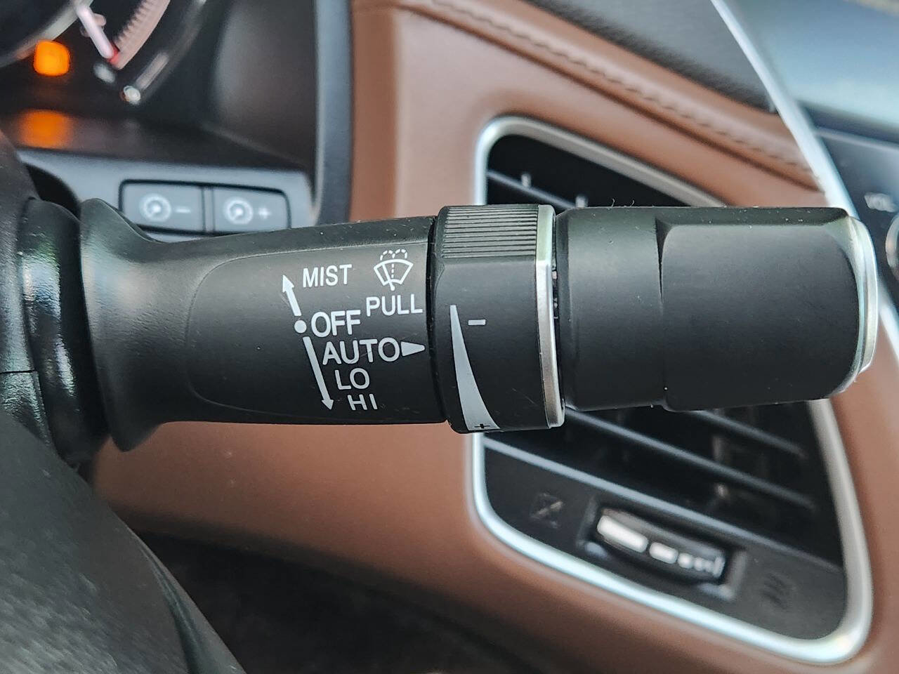 Used 2018 Acura RLX w/ Technology Package image 43