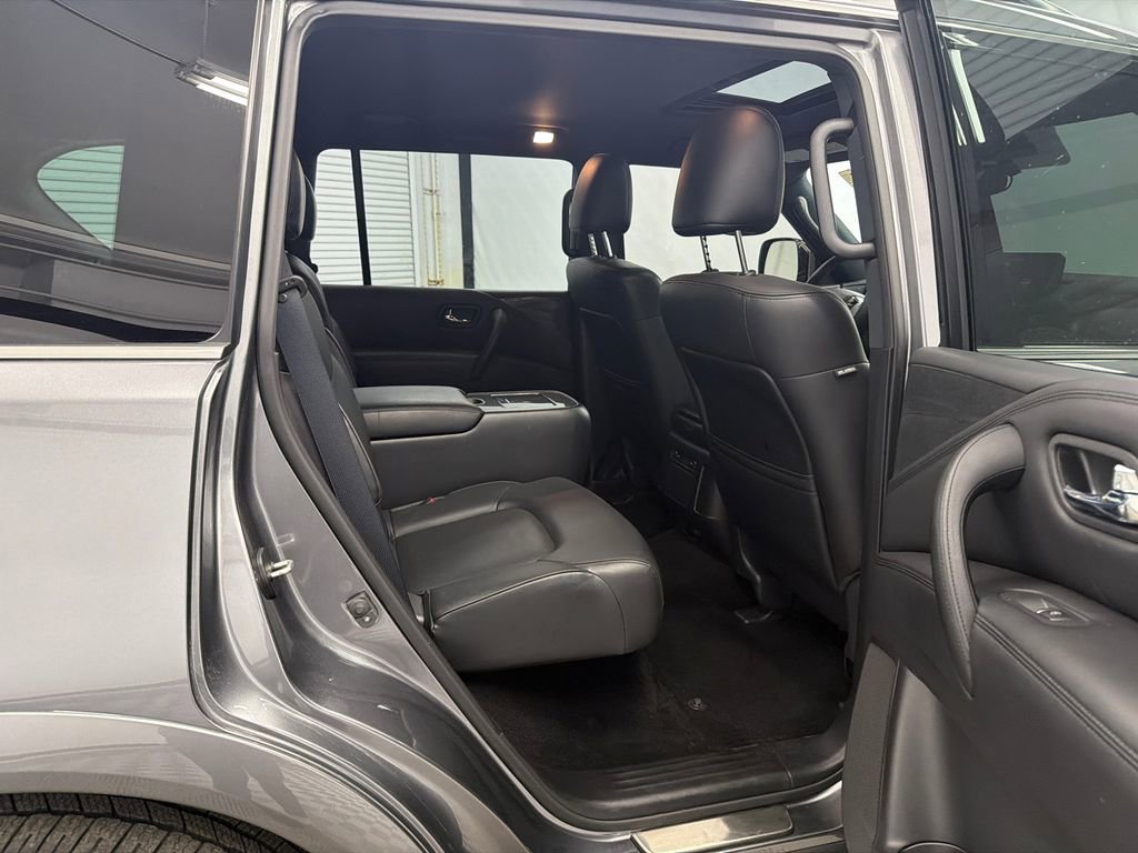 Used 2023 Nissan Armada SL w/ Midnight Edition Package image 17