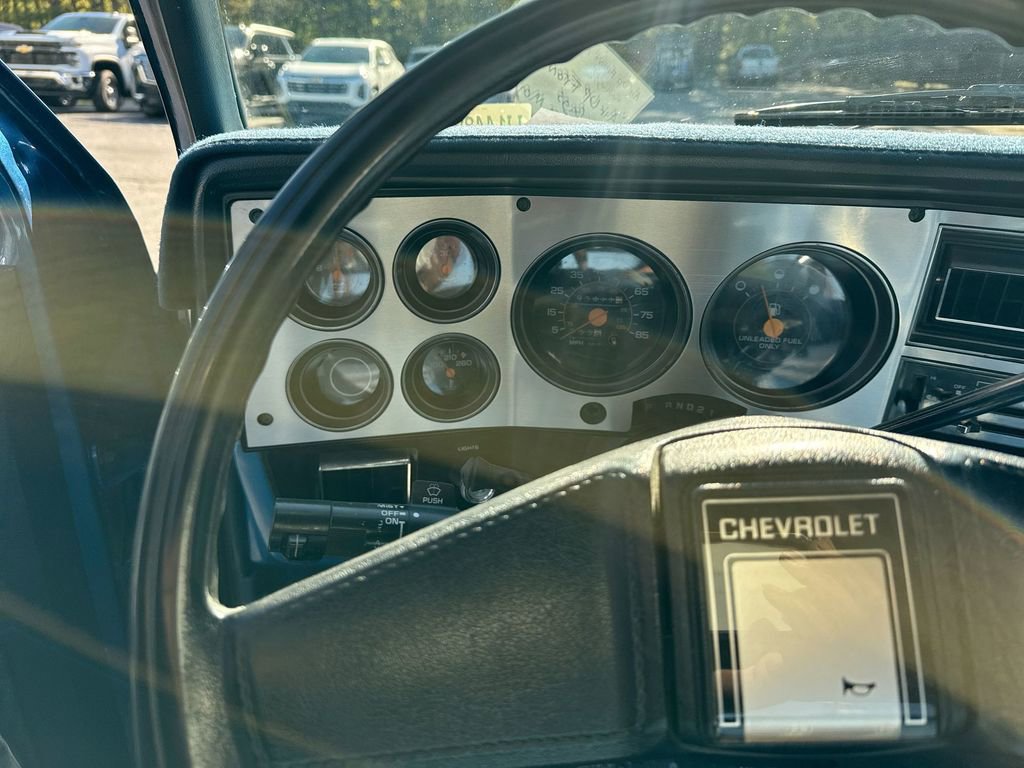 Used 1988 Chevrolet Silverado 3500 2WD Crew Cab image 17