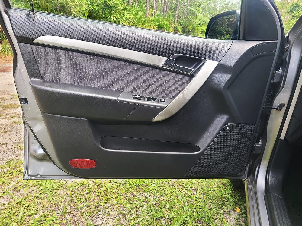 Used 2011 Chevrolet Aveo LT w/ LPO, Bodyside Molding Package FWD image 25