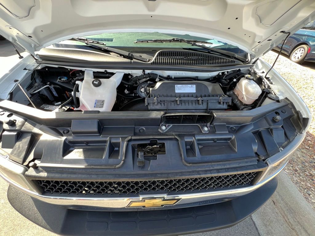Used 2024 Chevrolet Express 2500 w/ Driver Convenience Package image 40