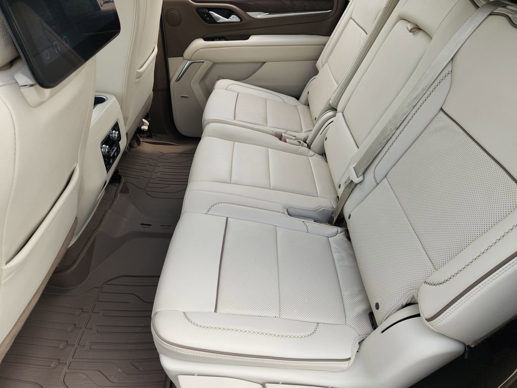 Used 2024 GMC Yukon XL Denali w/ Advanced Technology Package RWD image 29