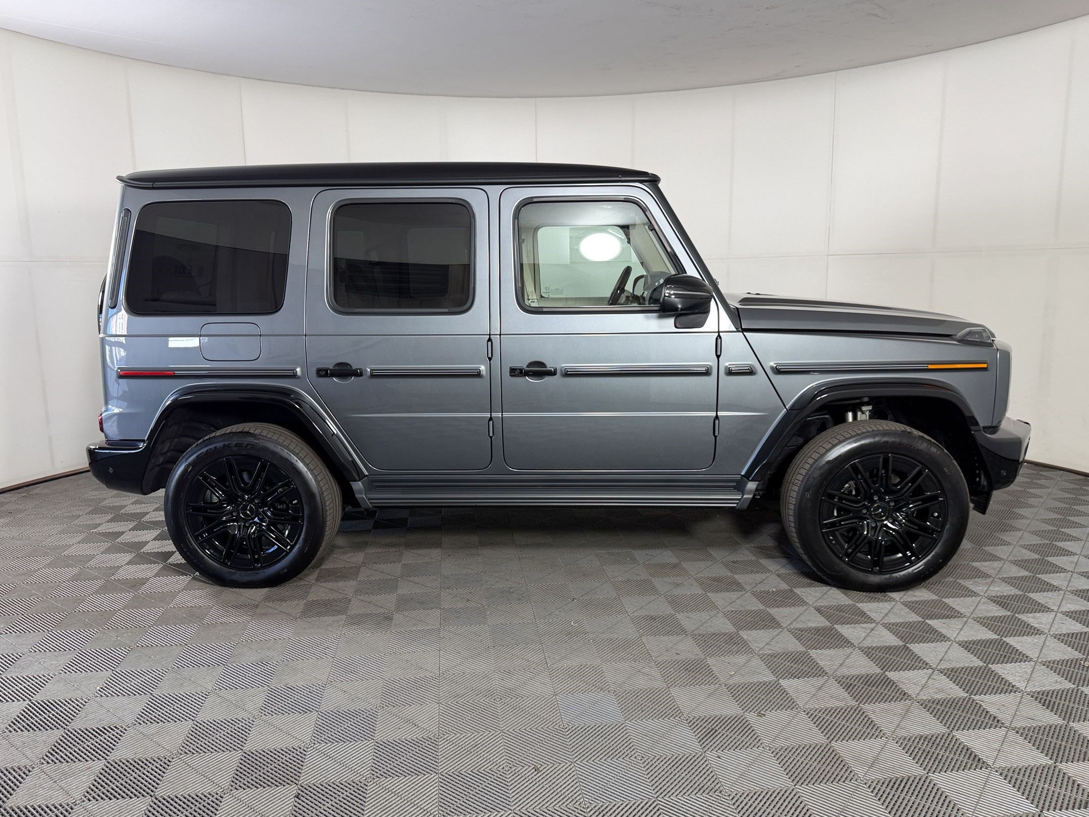 New 2027 Mercedes-Benz G 580 e image 8