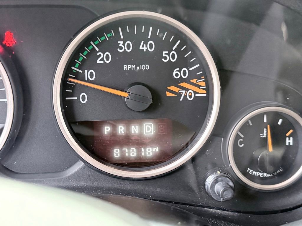 Used 2016 Jeep Wrangler Unlimited Sahara image 16