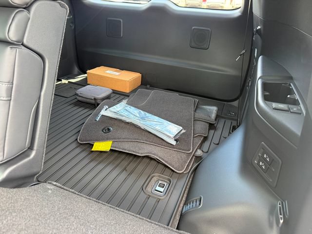 New 2026 Lexus LX 600 4WD w/ Luxury Package image 28