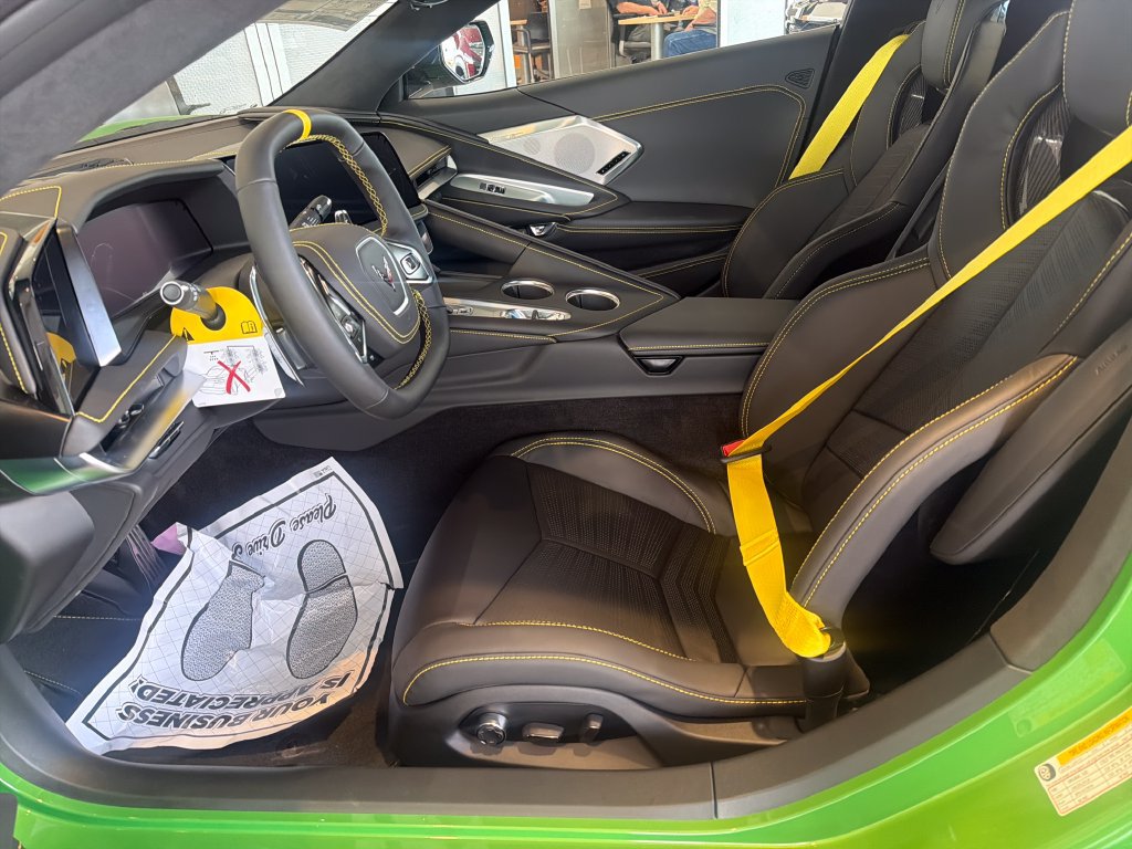 New 2027 Chevrolet Corvette Stingray Convertible w/ Z51 Performance Package RWD image 14