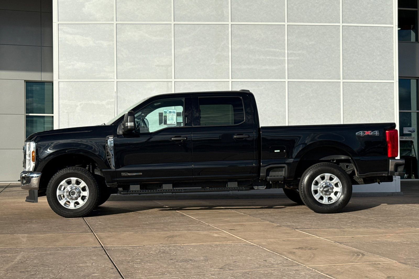 Used 2024 Ford F250 XLT image 7