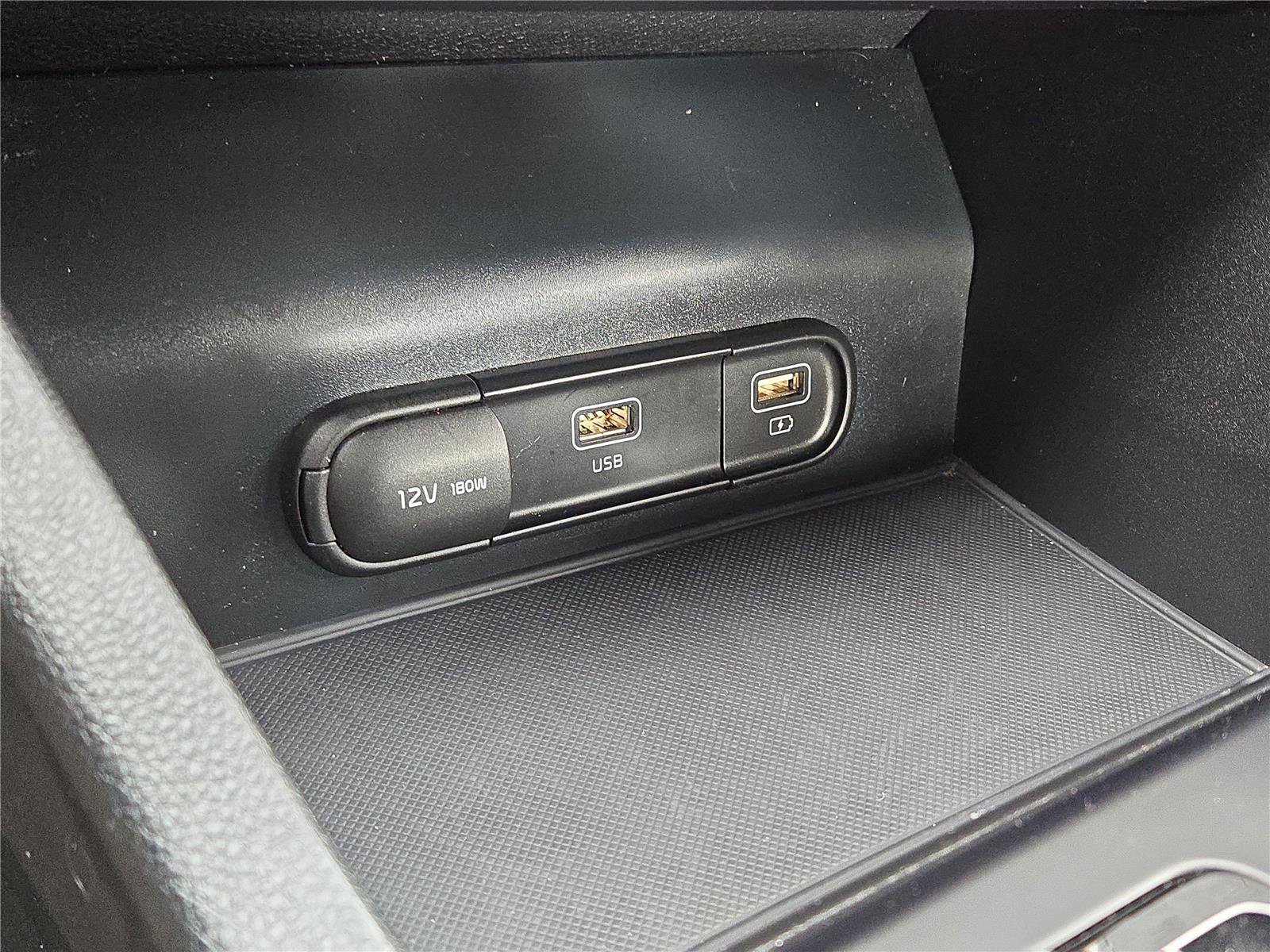 Used 2023 Kia K5 GT-Line image 8