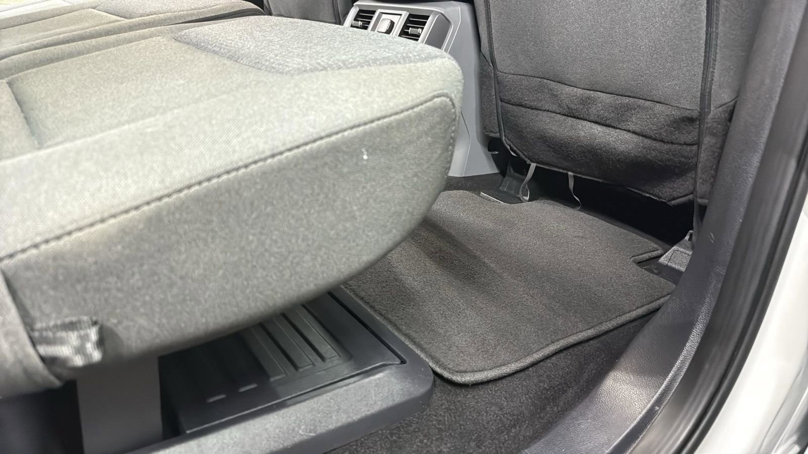 Used 2025 Ford F150 XLT w/ Equipment Group 301A Standard image 26