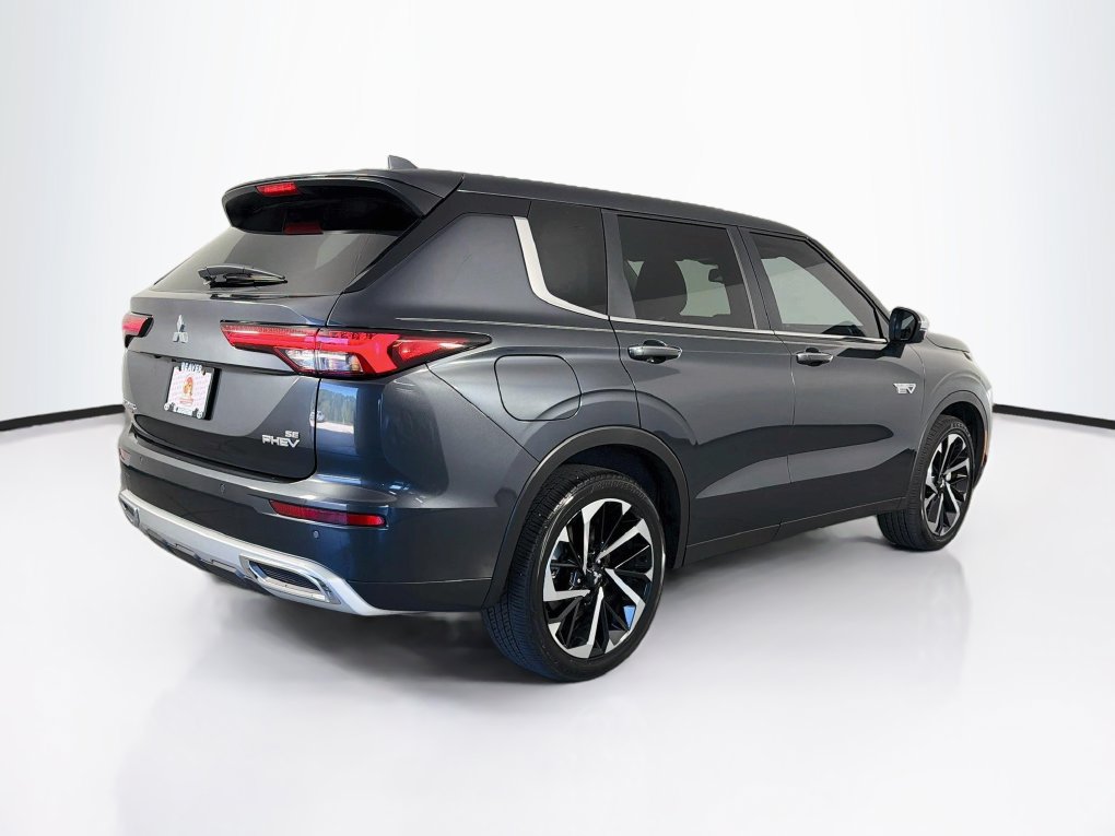 Used 2025 Mitsubishi Outlander SE AWD/4WD image 8