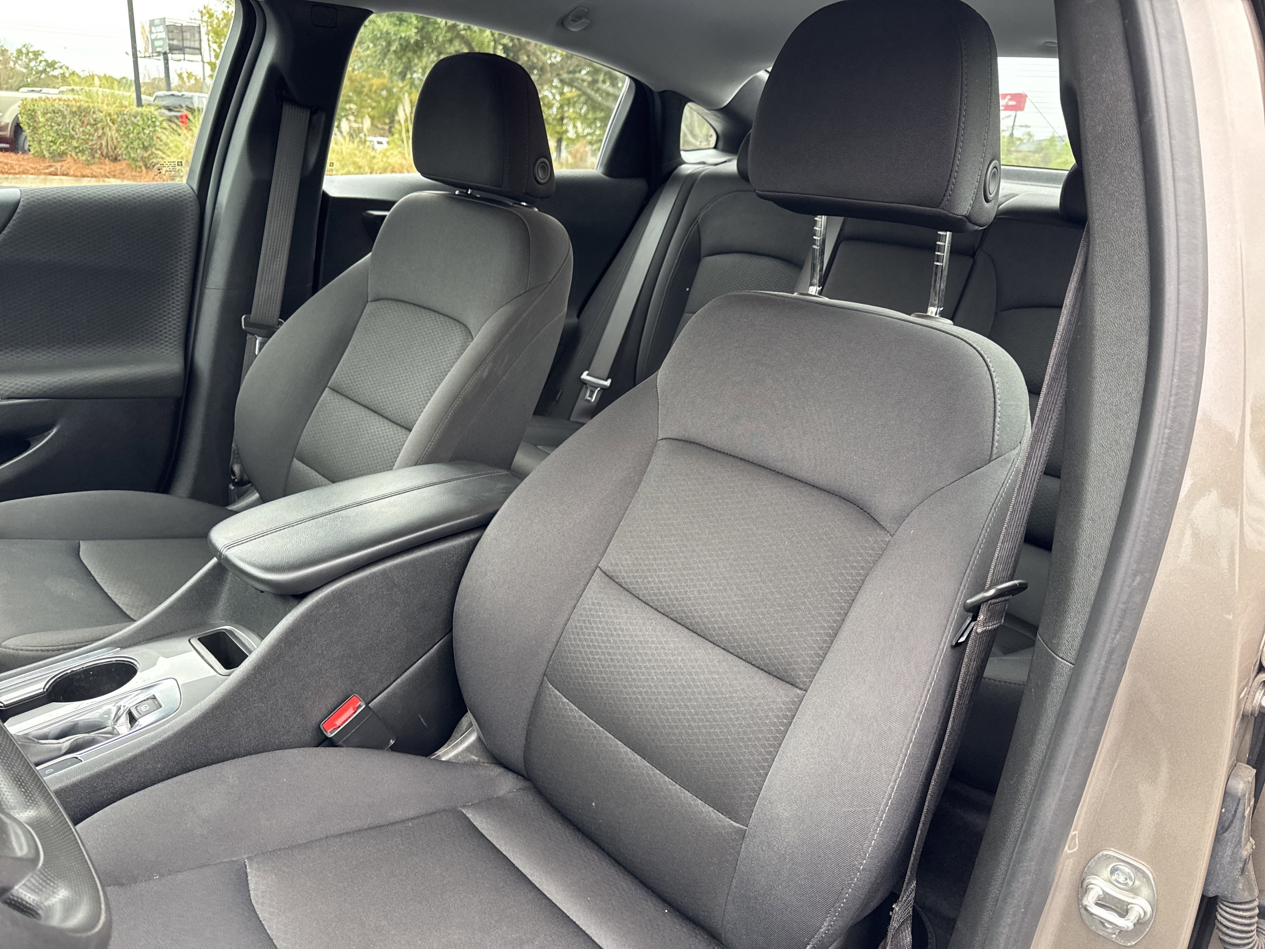 Used 2024 Chevrolet Malibu LT image 14
