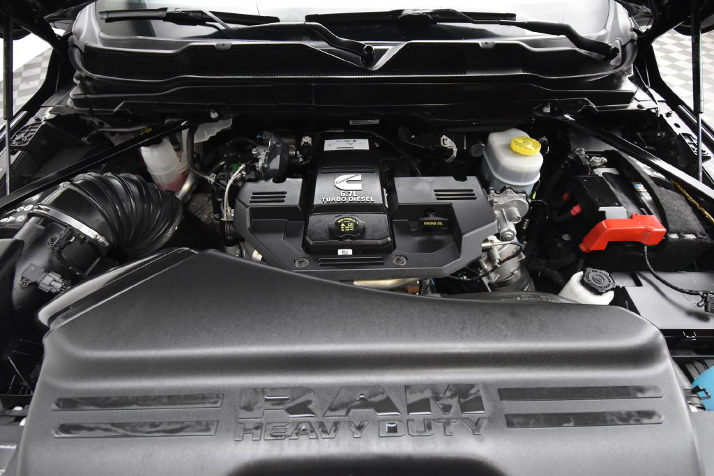 Used 2024 RAM 2500 Big Horn w/ Night Edition AWD/4WD image 23