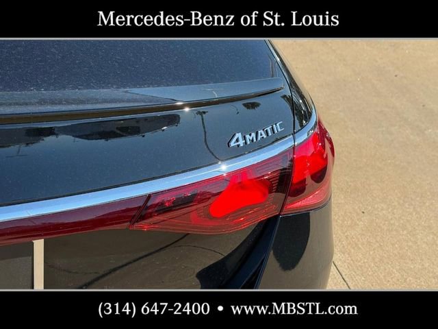 Used 2025 Mercedes-Benz E 350 4MATIC Sedan image 5