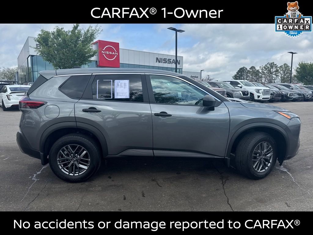 Used 2023 Nissan Rogue S image 3