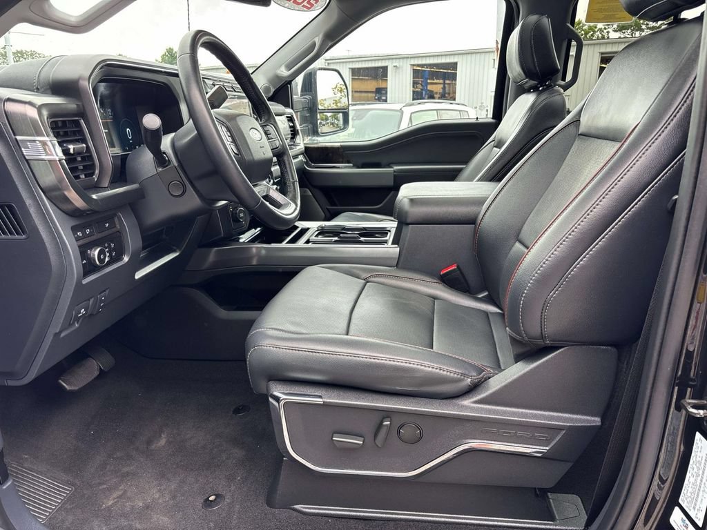 Used 2024 Ford F250 Lariat w/ Lariat Ultimate Package AWD/4WD image 12
