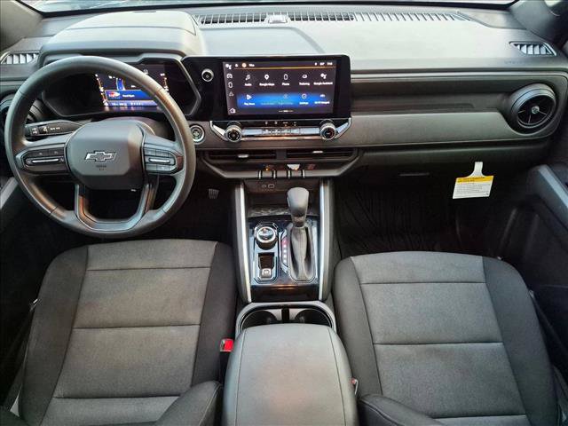 Used 2023 Chevrolet Colorado Trail Boss w/ LPO, Dark Essentials Package AWD/4WD image 17