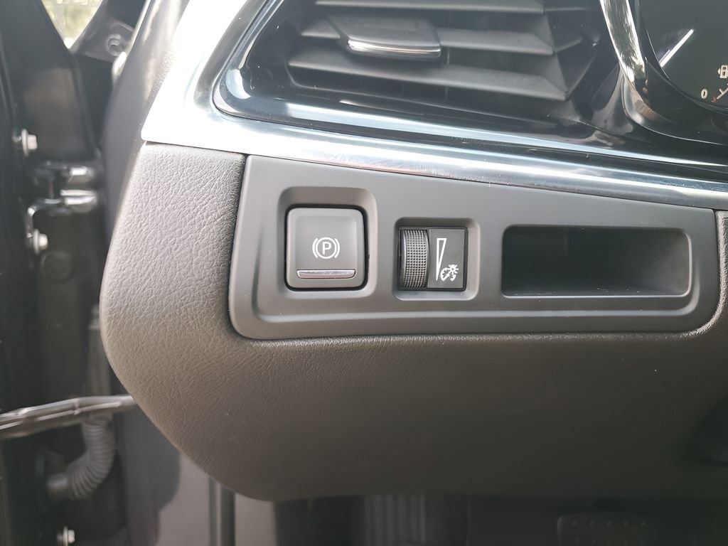 Used 2022 Cadillac XT6 Premium Luxury image 42