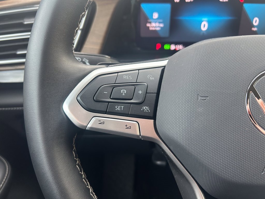 Used 2025 Volkswagen Atlas SE image 27