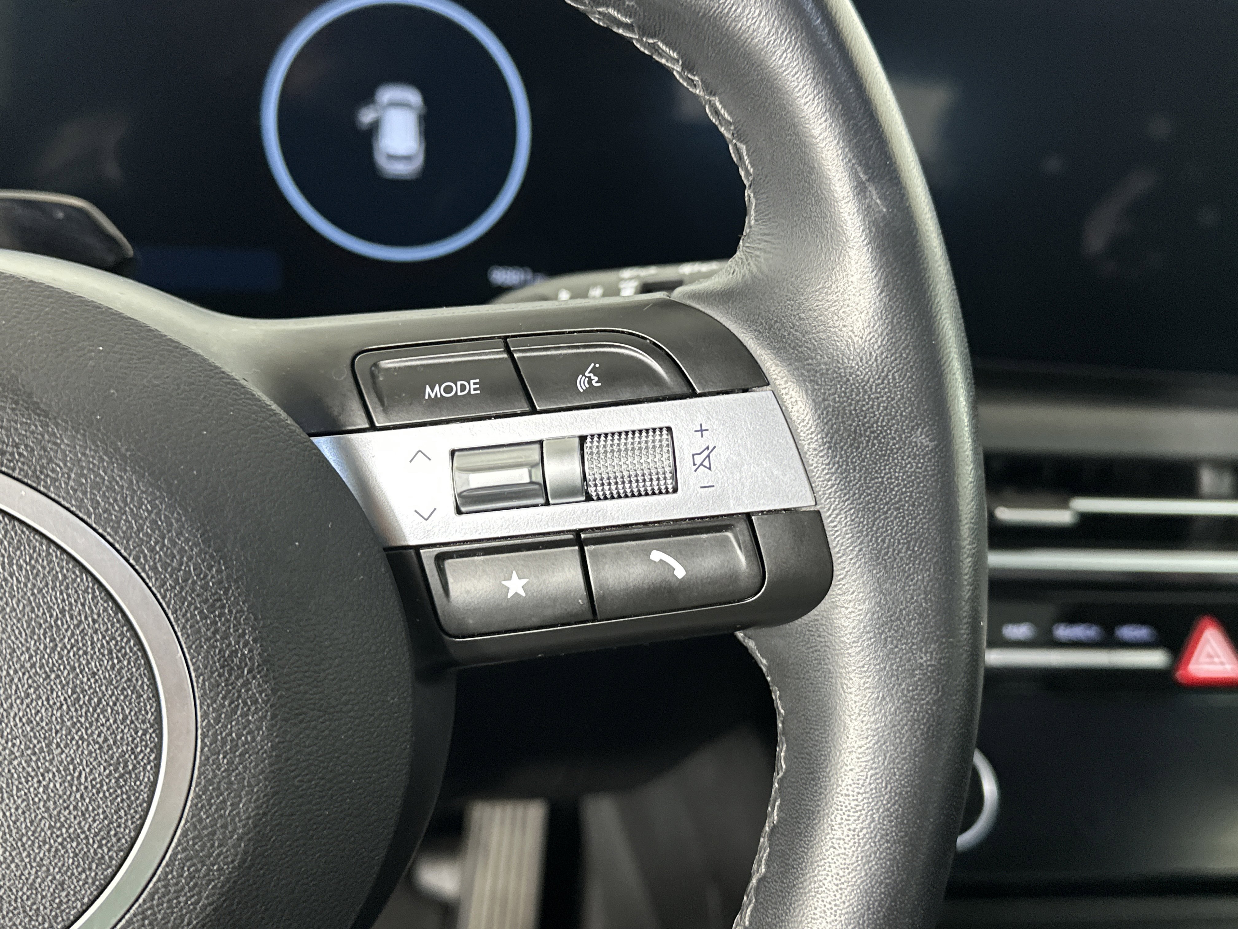 Certified 2025 Hyundai Tucson SEL image 30