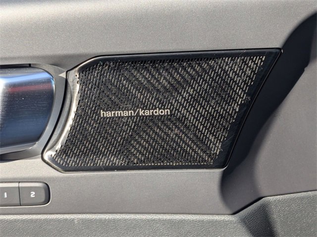 Used 2021 Volvo XC40 P8 Recharge w/ Advanced Package image 25