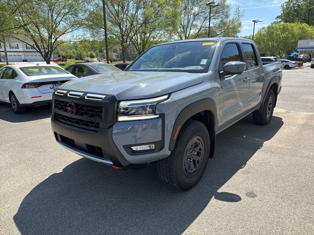 Used 2025 Nissan Frontier PRO-4X w/ Pro Premium Package image 3