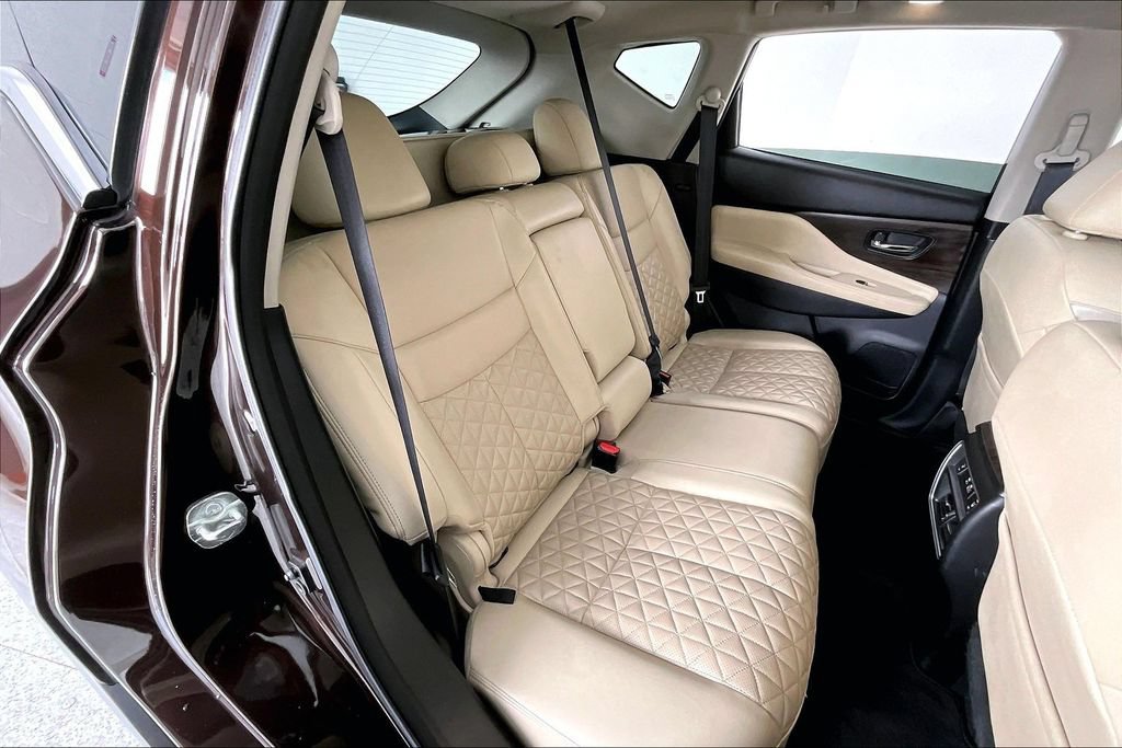 Used 2022 Nissan Murano Platinum w/ Cargo Package FWD image 36
