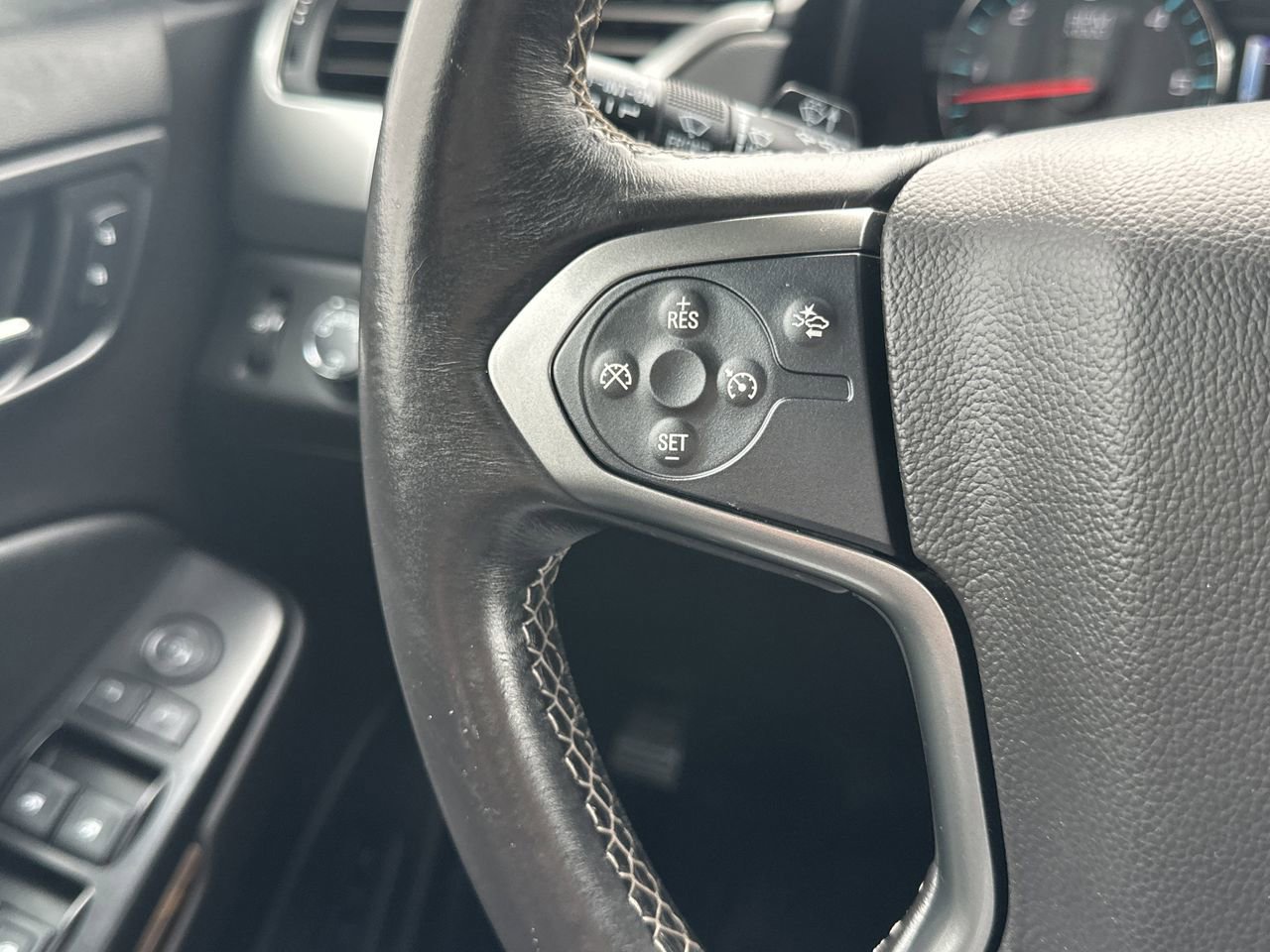 Used 2016 Chevrolet Tahoe LT image 11