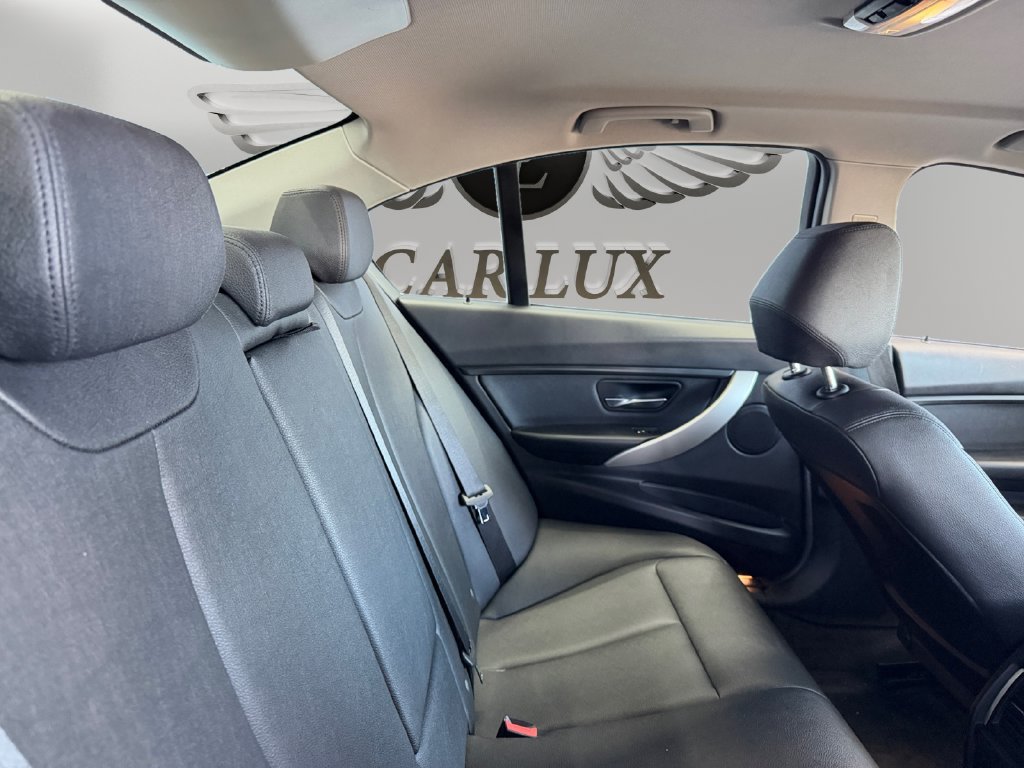 Used 2018 BMW 320i xDrive Sedan AWD/4WD image 22
