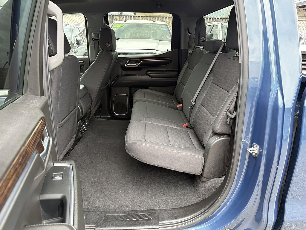 Used 2024 GMC Sierra 1500 SLE RWD image 23