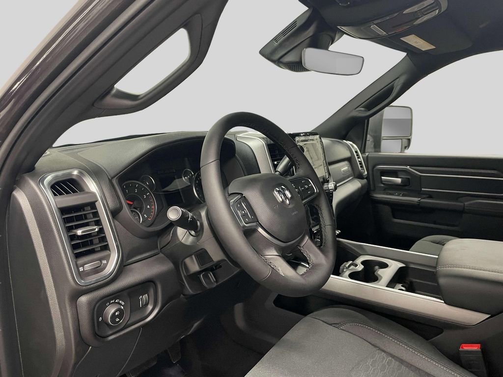 Used 2025 RAM 2500 Big Horn AWD/4WD image 12