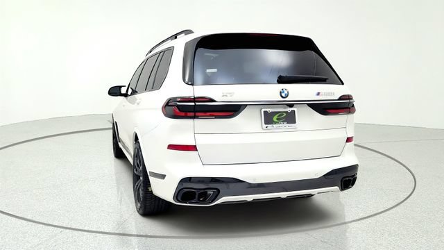 Used 2023 BMW X7 M60i AWD/4WD image 7