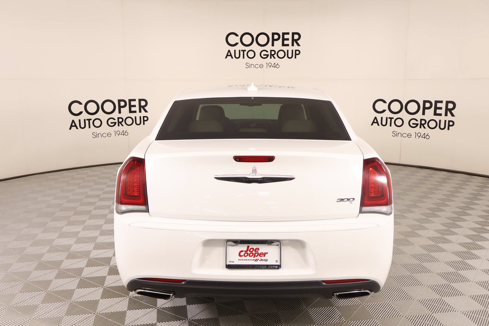 Used 2021 Chrysler 300 Touring w/ Sport Appearance Package RWD image 20
