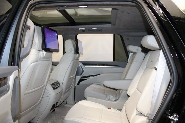 New 2026 Cadillac Escalade Platinum Luxury image 8