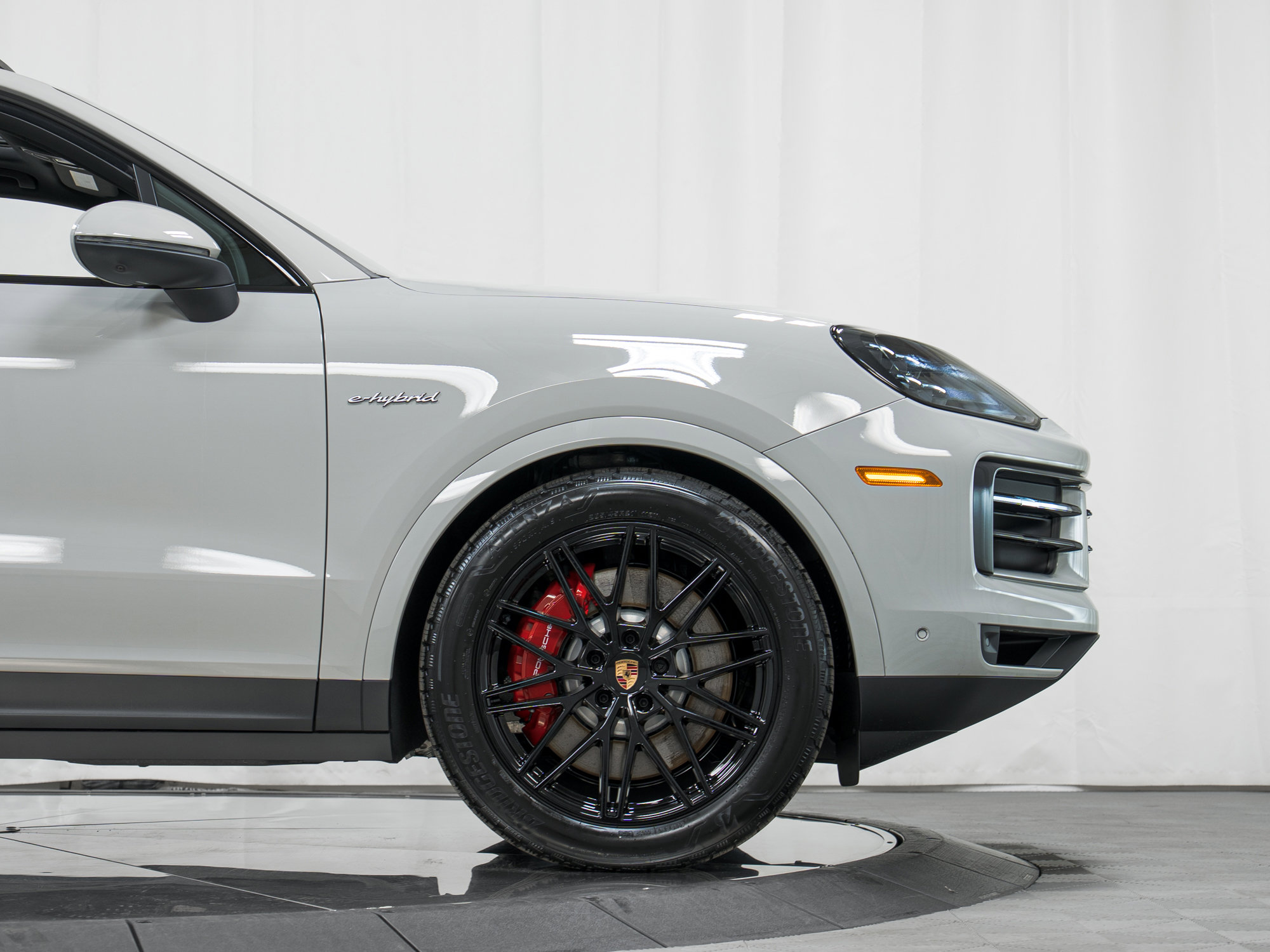 New 2026 Porsche Cayenne S image 11