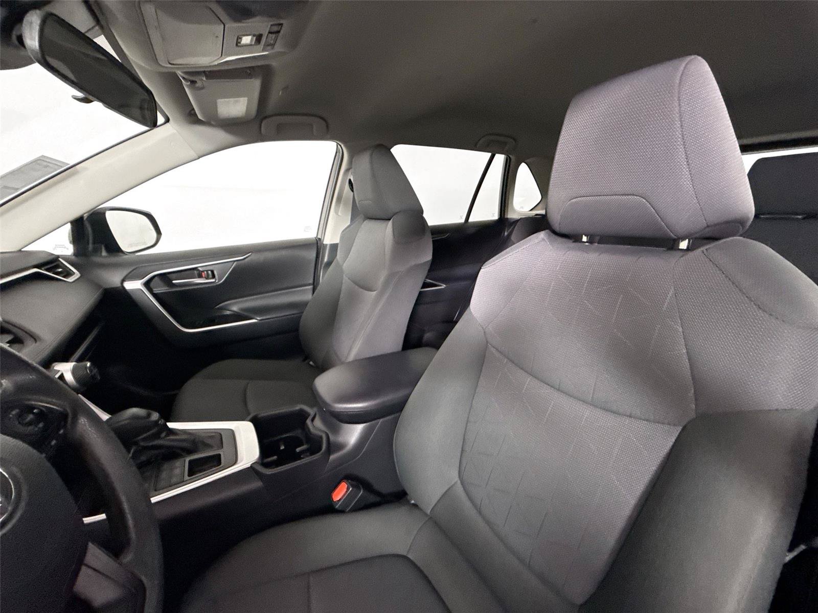 Certified 2025 Toyota RAV4 XLE AWD/4WD image 3