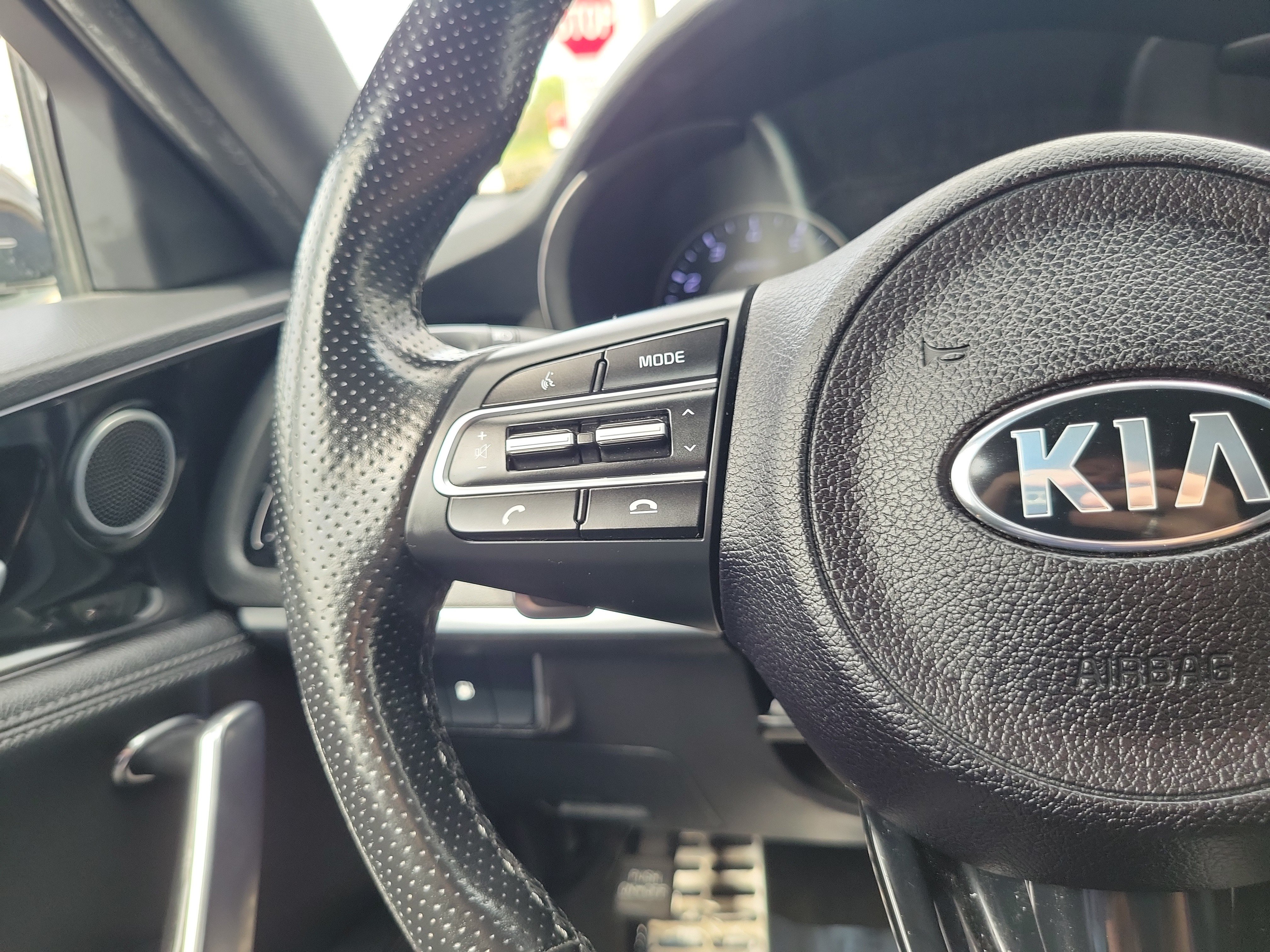 Used 2020 Kia Stinger GT-Line RWD image 18