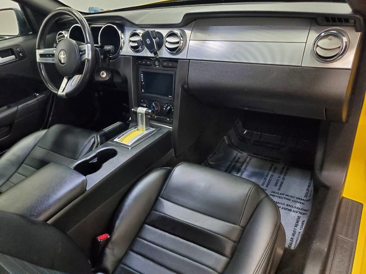 Used 2005 Ford Mustang GT Premium image 12