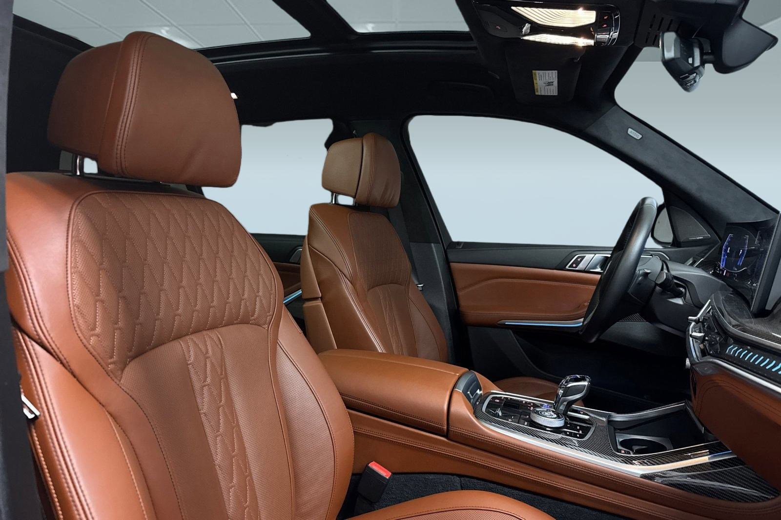 Used 2024 BMW ALPINA XB7 ALPINA XB7 image 31