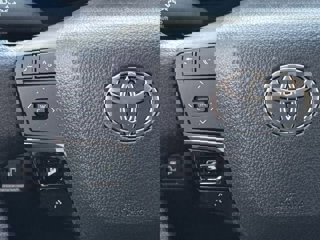 Used 2026 Toyota Camry LE w/ Convenience Package image 14