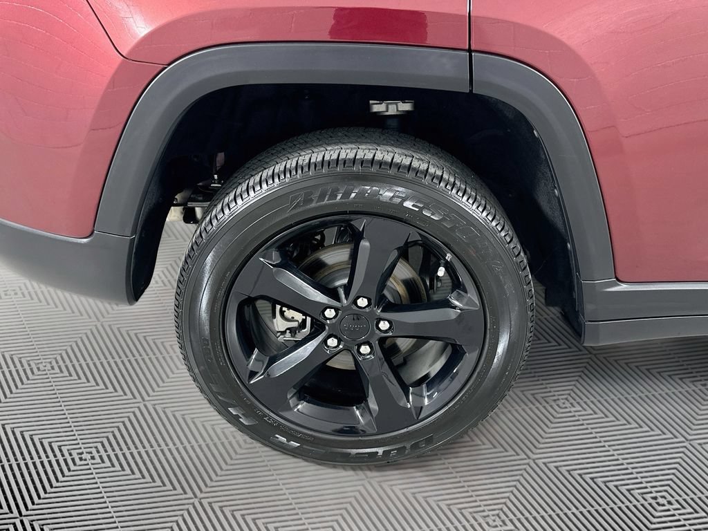 Used 2023 Jeep Grand Cherokee Altitude RWD image 27