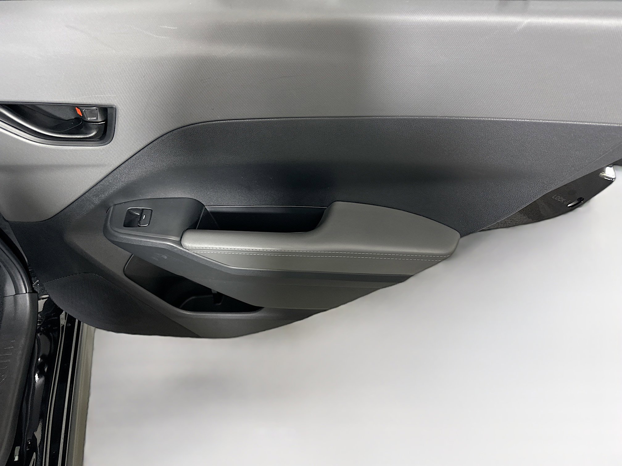 Used 2024 Subaru Crosstrek 2.0i Premium image 28