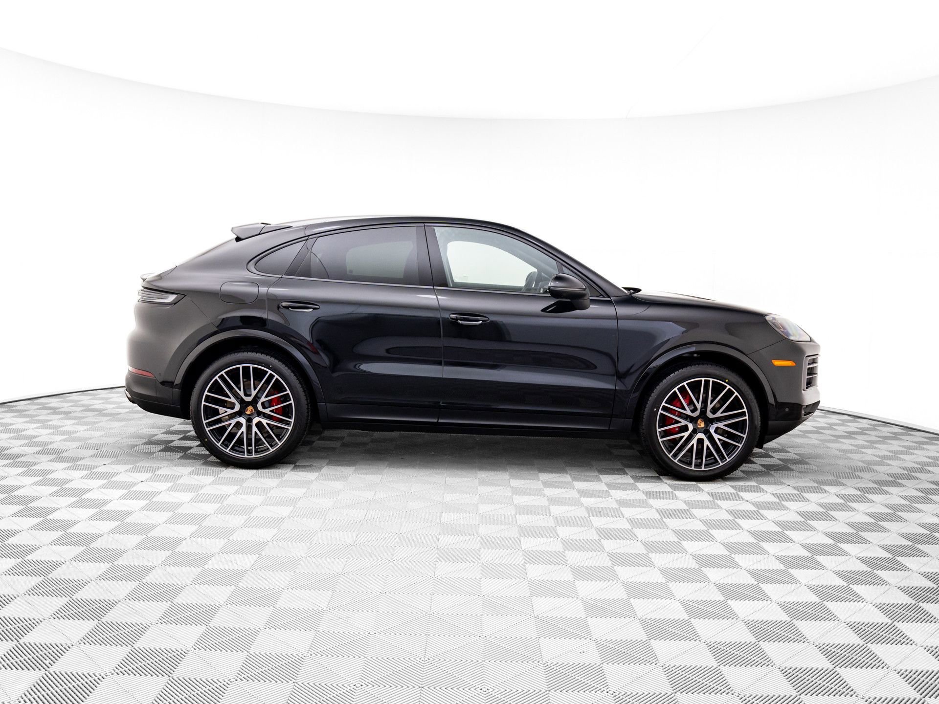 New 2026 Porsche Cayenne S image 8