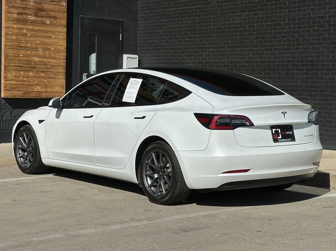Used 2022 Tesla Model 3 Long Range AWD/4WD image 14
