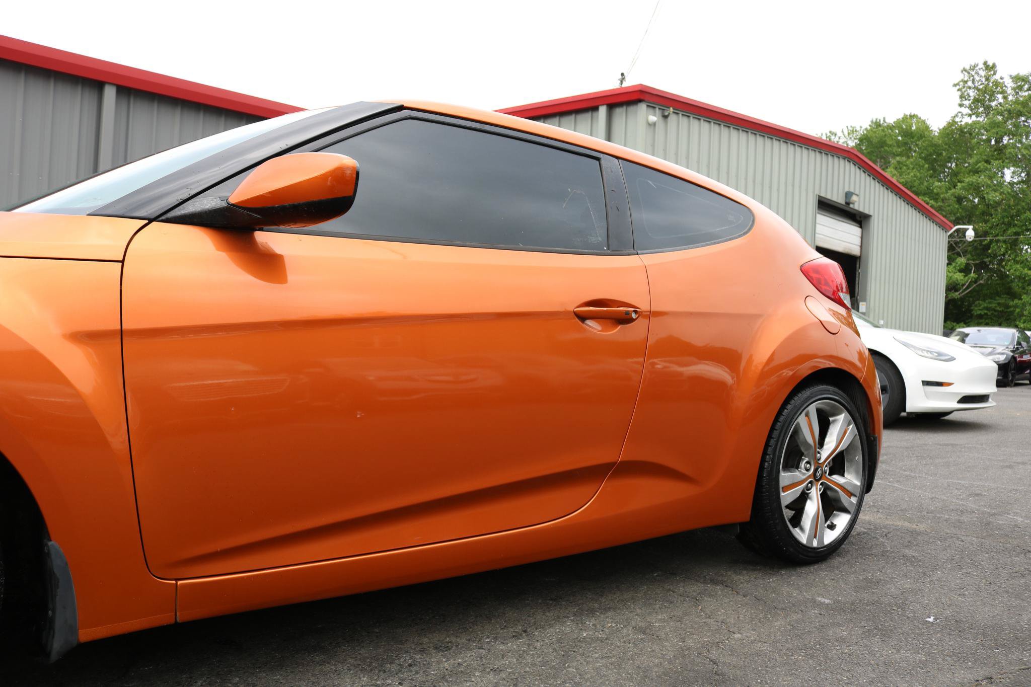 Used 2015 Hyundai Veloster w/ Option Group 03 FWD image 8