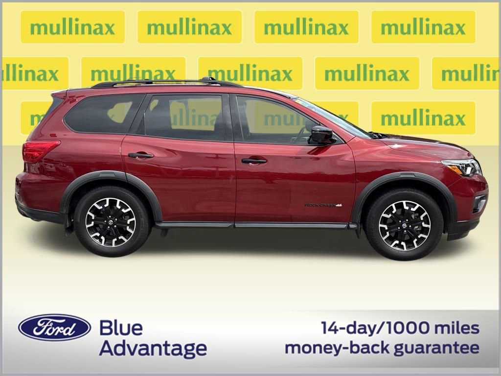 Used 2020 Nissan Pathfinder SL video 2