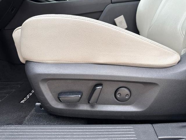 Certified 2025 Nissan Rogue SL AWD/4WD image 12