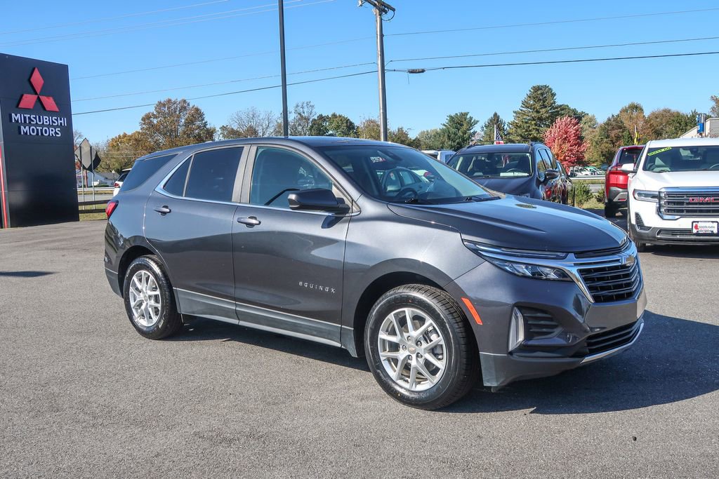 Used 2023 Chevrolet Equinox LT image 1