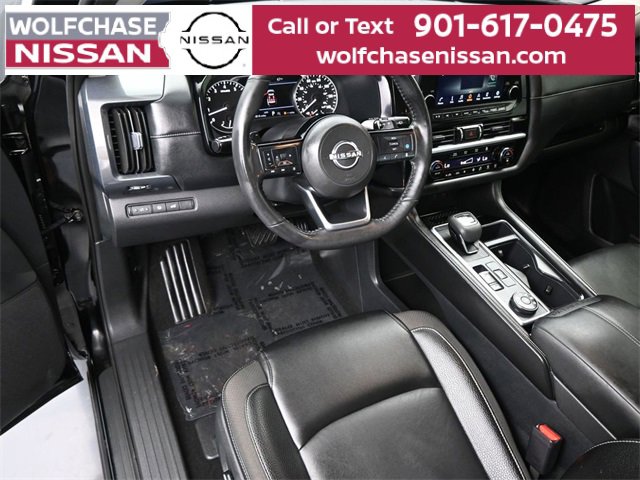 Used 2024 Nissan Pathfinder SL w/ SL Premium Package image 15
