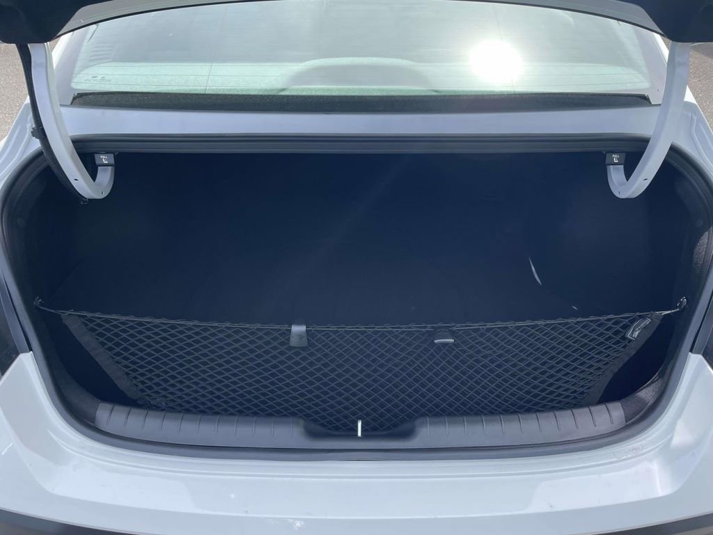 New 2026 Hyundai Elantra Sport FWD image 8