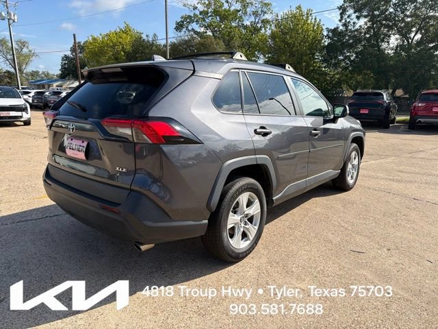 Used 2020 Toyota RAV4 XLE w/ Convenience Package FWD image 6